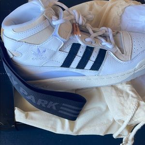 IVY Park forum Mid size 5